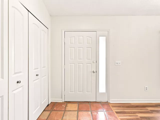 4-bedroom home for rent in Boca Raton - 10798 CYPRESS BEND Drive - MondialRealty
