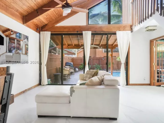 4-bedroom home for rent in Fort Lauderdale - 6191 NW 31st Way - - MondialRealty