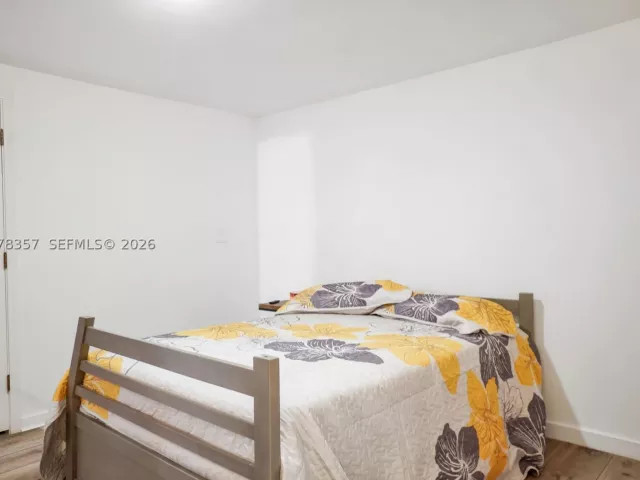 4-bedroom home for rent in Fort Lauderdale - 6191 NW 31st Way - - MondialRealty