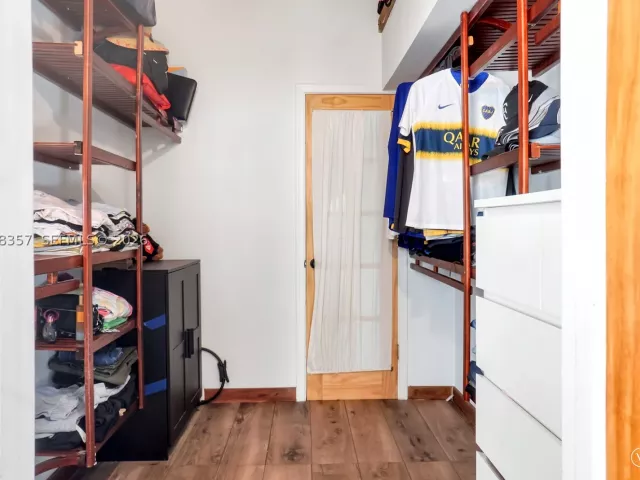 4-bedroom home for rent in Fort Lauderdale - 6191 NW 31st Way - - MondialRealty