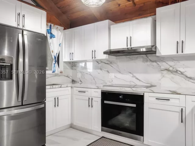 4-bedroom home for rent in Fort Lauderdale - 6191 NW 31st Way - - MondialRealty