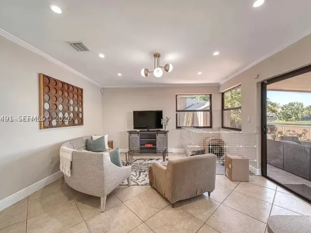 3-bedroom home for sale in Miami - 13267 SW 9th Ln - MondialRealty