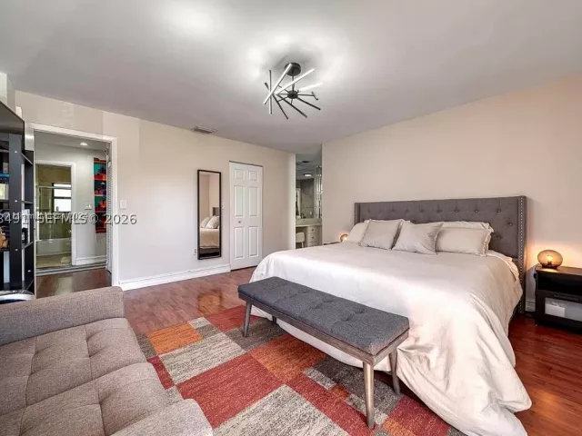 3-bedroom home for sale in Miami - 13267 SW 9th Ln - MondialRealty