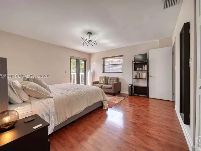 3-bedroom home for sale in Miami - 13267 SW 9th Ln - MondialRealty
