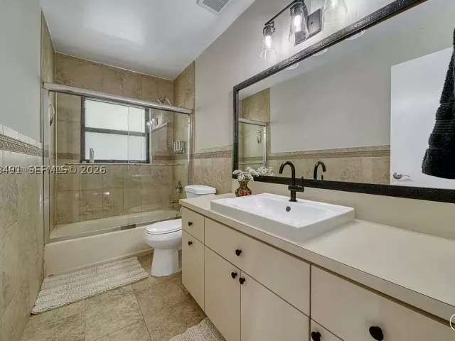 3-bedroom home for sale in Miami - 13267 SW 9th Ln - MondialRealty