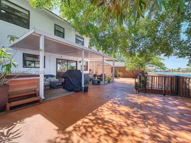 3-bedroom home for sale in Miami - 13267 SW 9th Ln - MondialRealty