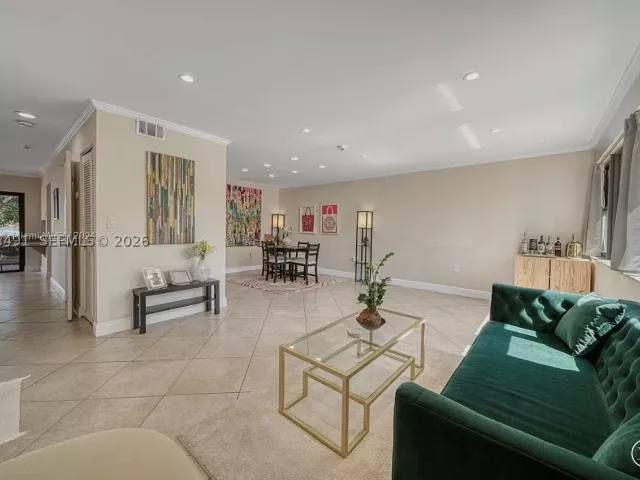 3-bedroom home for sale in Miami - 13267 SW 9th Ln - MondialRealty