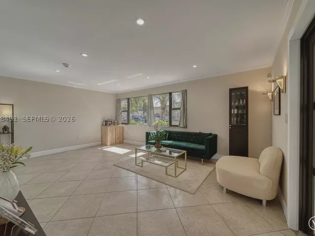 3-bedroom home for sale in Miami - 13267 SW 9th Ln - MondialRealty