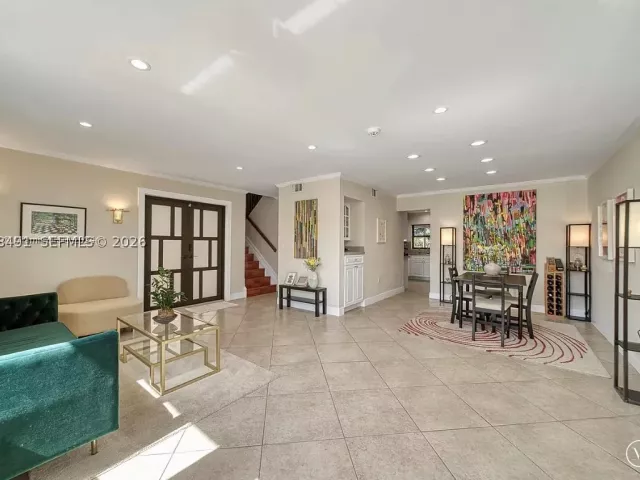 3-bedroom home for sale in Miami - 13267 SW 9th Ln - MondialRealty