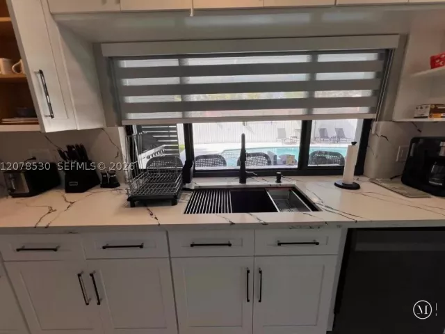3-bedroom home for rent in Miami - 431 NE 146th Ter - MondialRealty