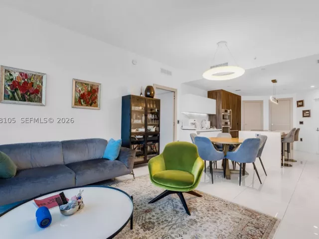 2-bedroom condo for rent in Miami - 851 NE 1st Ave 1408 - MondialRealty