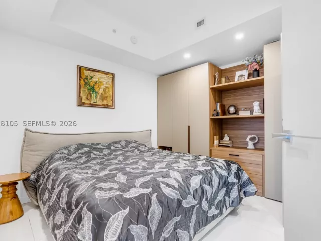 2-bedroom condo for rent in Miami - 851 NE 1st Ave 1408 - MondialRealty
