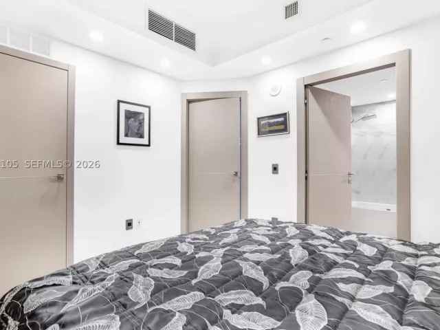 2-bedroom condo for rent in Miami - 851 NE 1st Ave 1408 - MondialRealty