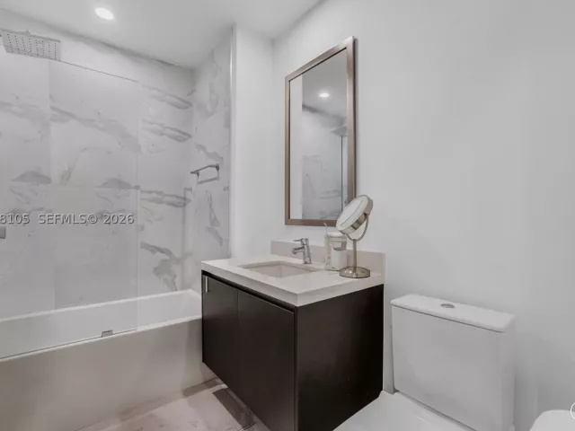 2-bedroom condo for rent in Miami - 851 NE 1st Ave 1408 - MondialRealty