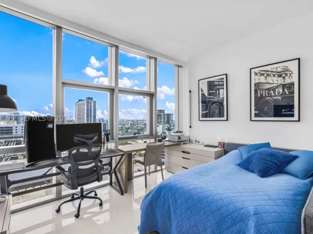 2-bedroom condo for rent in Miami - 851 NE 1st Ave 1408 - MondialRealty