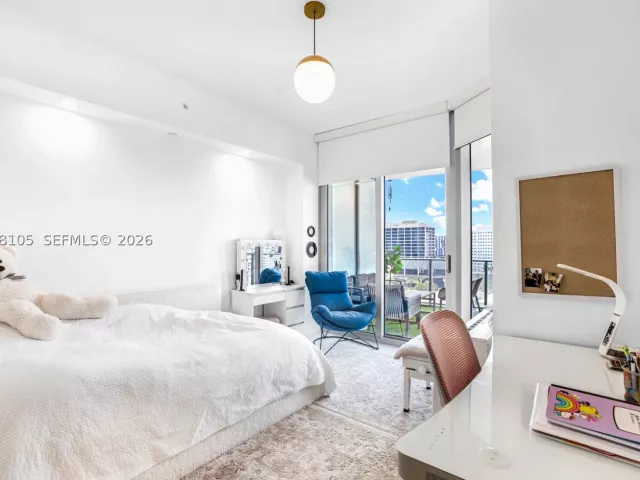 2-bedroom condo for rent in Miami - 851 NE 1st Ave 1408 - MondialRealty