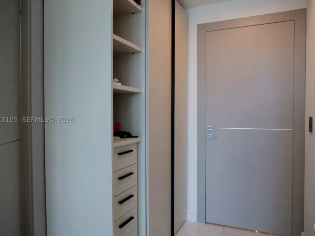 2-bedroom condo for rent in Miami - 851 NE 1st Ave 1408 - MondialRealty