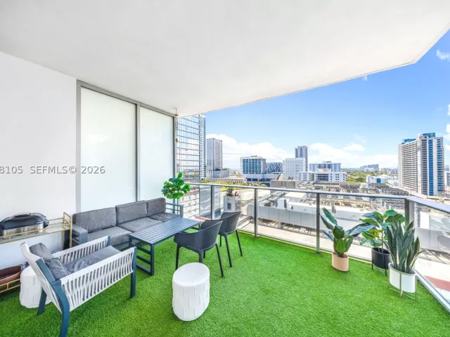 2-bedroom condo for rent in Miami - 851 NE 1st Ave 1408 - MondialRealty