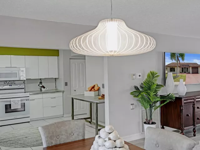3-bedroom home for sale in Deerfield Beach - 2186 SW 16th Circle - MondialRealty