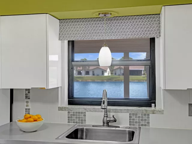 3-bedroom home for sale in Deerfield Beach - 2186 SW 16th Circle - MondialRealty