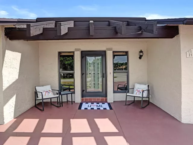 3-bedroom home for sale in Deerfield Beach - 2186 SW 16th Circle - MondialRealty