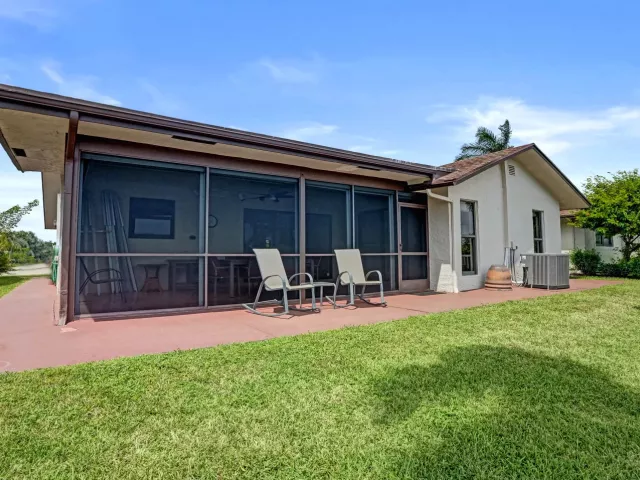 3-bedroom home for sale in Deerfield Beach - 2186 SW 16th Circle - MondialRealty