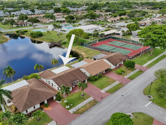 3-bedroom home for sale in Deerfield Beach - 2186 SW 16th Circle - MondialRealty