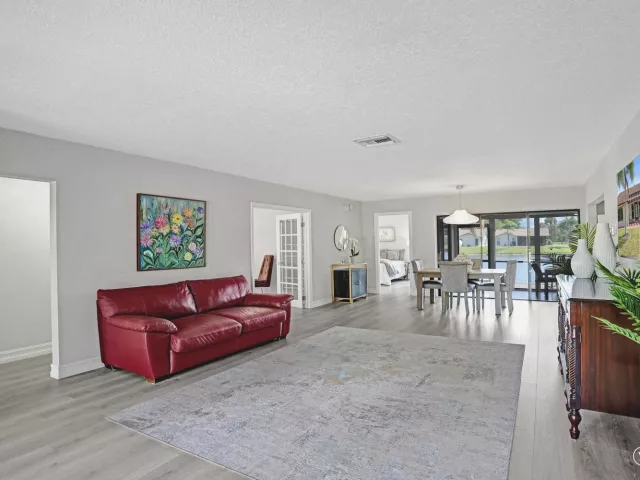 3-bedroom home for sale in Deerfield Beach - 2186 SW 16th Circle - MondialRealty