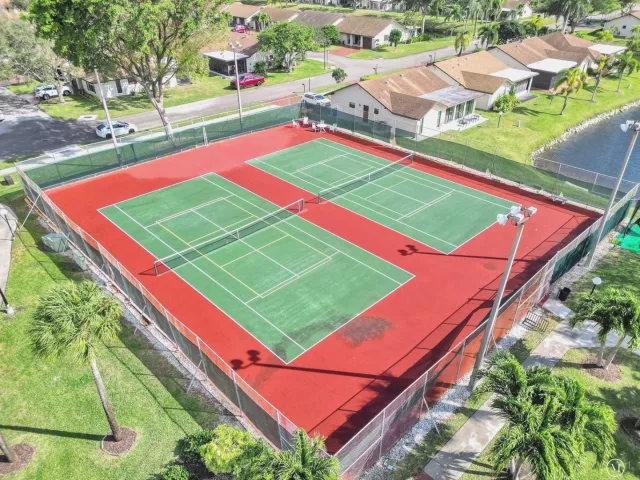 3-bedroom home for sale in Deerfield Beach - 2186 SW 16th Circle - MondialRealty