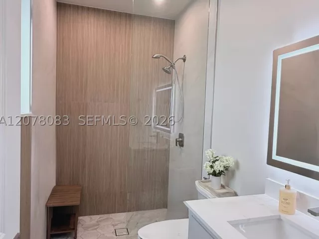 4-bedroom home for sale in Homestead - 167 SE 24th Ave - MondialRealty
