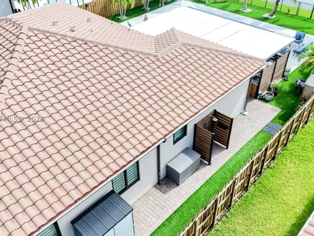 4-bedroom home for sale in Homestead - 167 SE 24th Ave - MondialRealty