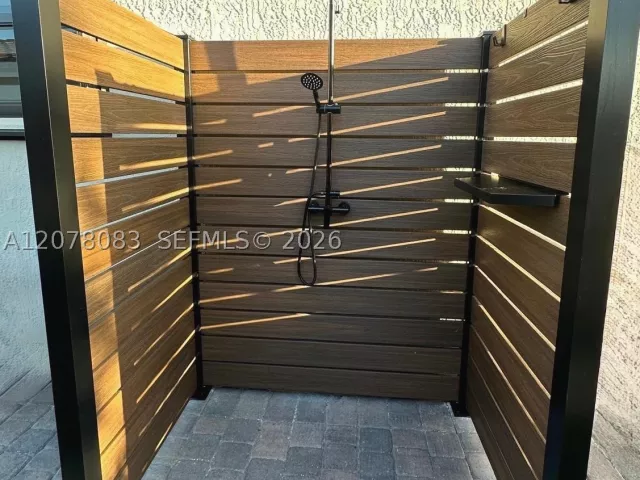 4-bedroom home for sale in Homestead - 167 SE 24th Ave - MondialRealty