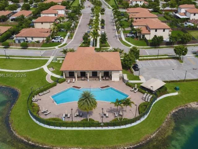 4-bedroom home for sale in Homestead - 167 SE 24th Ave - MondialRealty