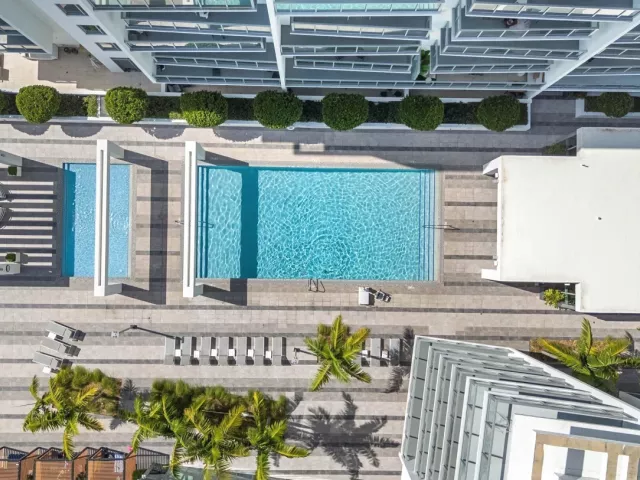1-bedroom condo for sale in Miami - 3900 Biscayne Boulevard S-910 - MondialRealty