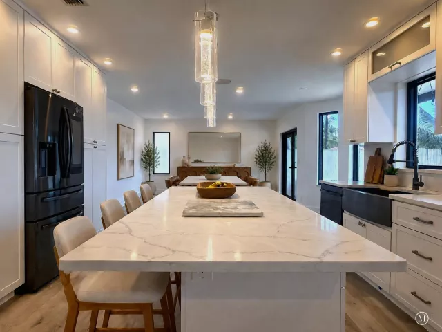 5-bedroom home for rent in Boca Raton - 10920 Haydn Drive - MondialRealty