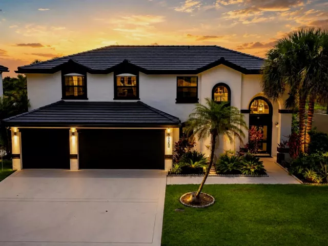 5-bedroom home for rent in Boca Raton - 10920 Haydn Drive - MondialRealty