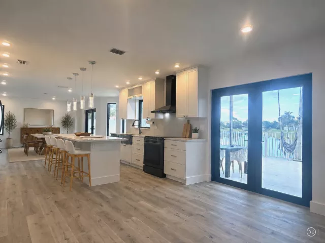 5-bedroom home for rent in Boca Raton - 10920 Haydn Drive - MondialRealty
