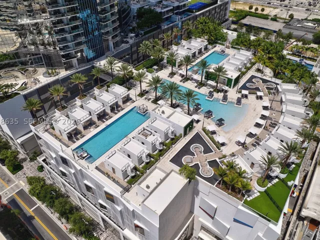 2-bedroom condo for rent in Miami - 851 NE 1st Ave 3007 - MondialRealty