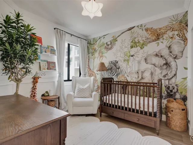 3-bedroom home for sale in Doral - 8166 NW 42nd St - MondialRealty
