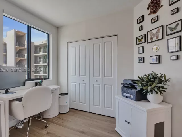3-bedroom home for sale in Doral - 8166 NW 42nd St - MondialRealty