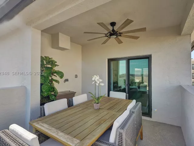 3-bedroom home for sale in Doral - 8166 NW 42nd St - MondialRealty
