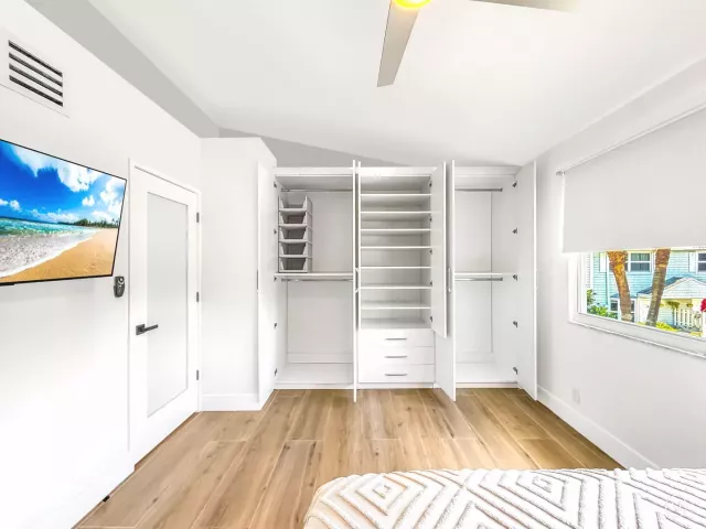 2-bedroom home for rent in Pompano Beach - 2721 NE 15TH Street 2721 - MondialRealty