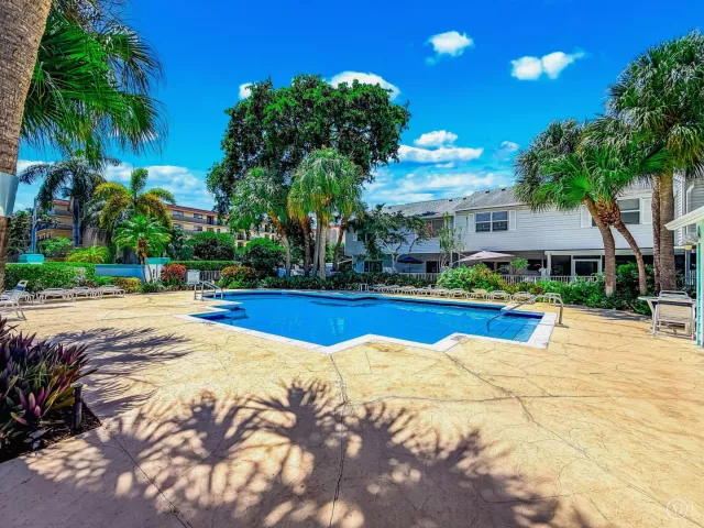2-bedroom home for rent in Pompano Beach - 2721 NE 15TH Street 2721 - MondialRealty
