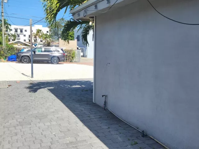 3-bedroom home for rent in Miami - 150 NW 17th Ct - MondialRealty