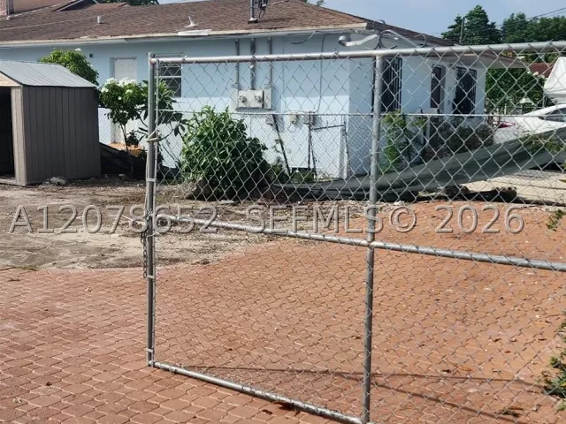 3-bedroom home for rent in Miami - 150 NW 17th Ct - MondialRealty