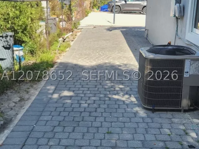 3-bedroom home for rent in Miami - 150 NW 17th Ct - MondialRealty