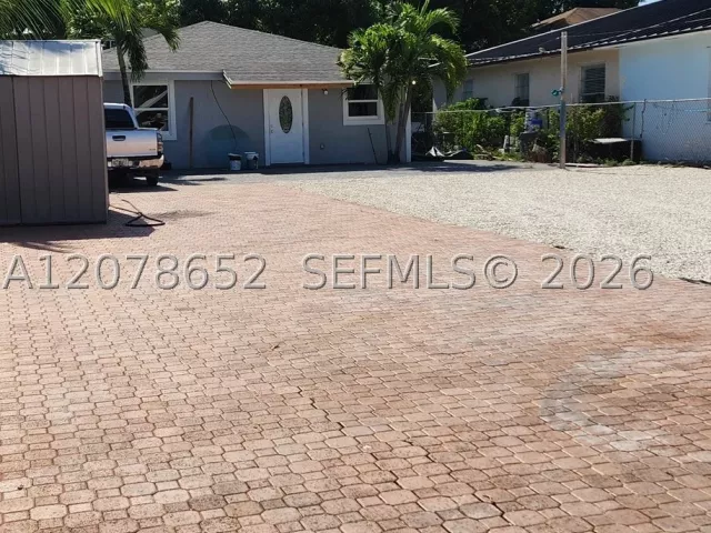 3-bedroom home for rent in Miami - 150 NW 17th Ct - MondialRealty