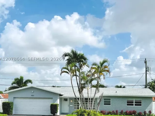 2-bedroom home for rent in Fort Lauderdale - 1931 NE 55th Ct - MondialRealty