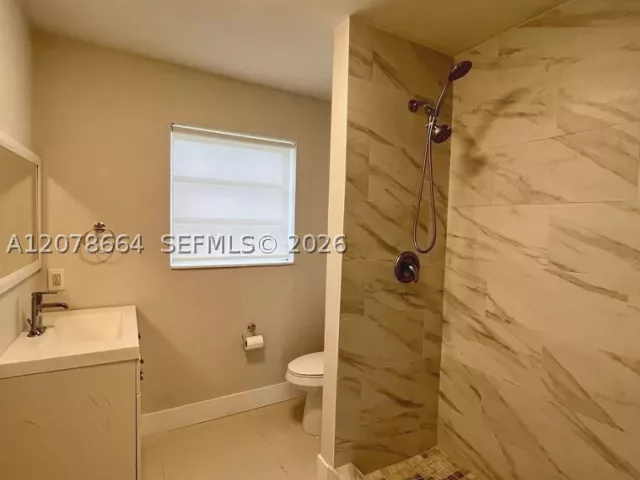 2-bedroom home for rent in Fort Lauderdale - 1931 NE 55th Ct - MondialRealty