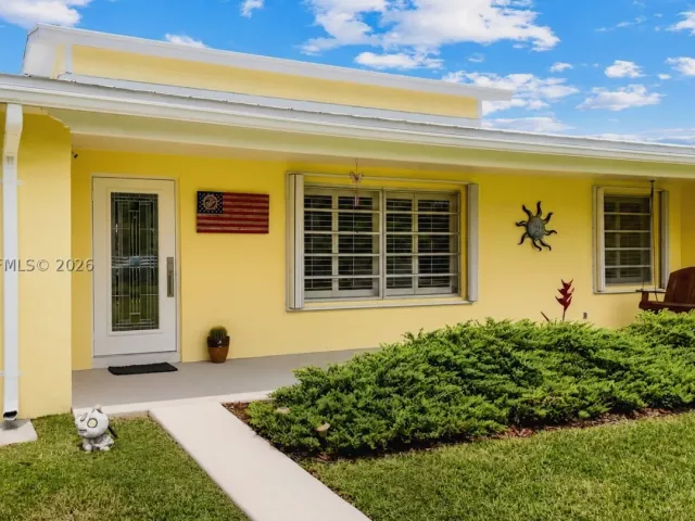 3-bedroom home for sale in Homestead - 19345 SW 312th St - MondialRealty
